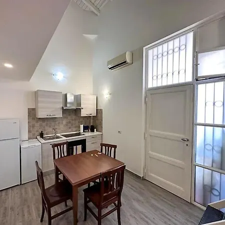 House Shantu Дом отдыха *